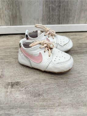 Vintage Nike Baby Crib Shoes White Pink Leather Infant